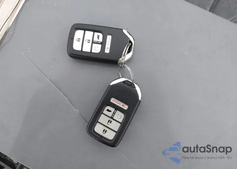 2021 Honda Pilot 2Wd Special Edition z USA, uszkodzony, nr VIN 5FNYF5H22MB040947